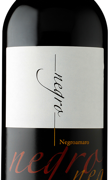 Negra 2015 Negroamaro Salento Puglia Italy